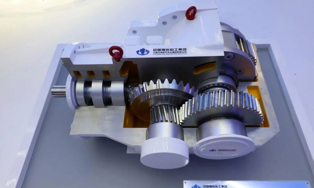 煤炭設(shè)備 - 1K JPEG.jpg