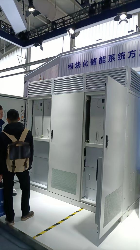 Custom 3D mockup of  energy storage container