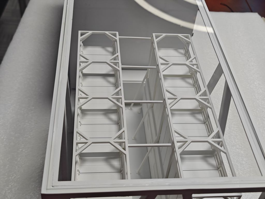 Custom 3D mockup of  energy storage container