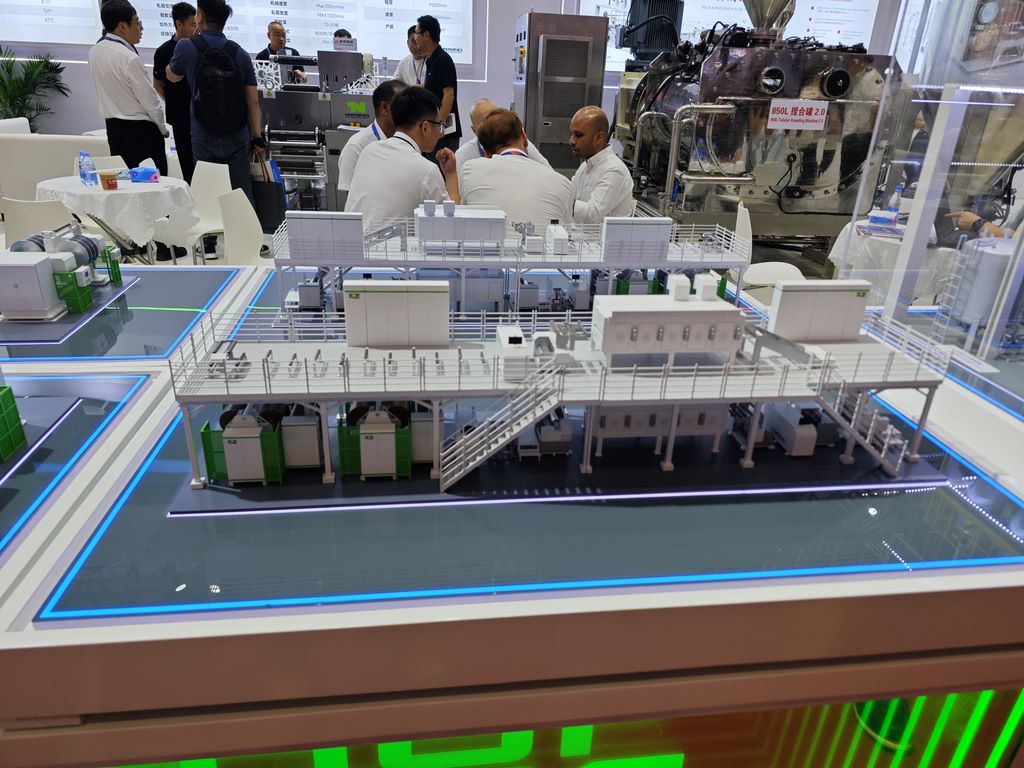 产线微缩模型.jpg