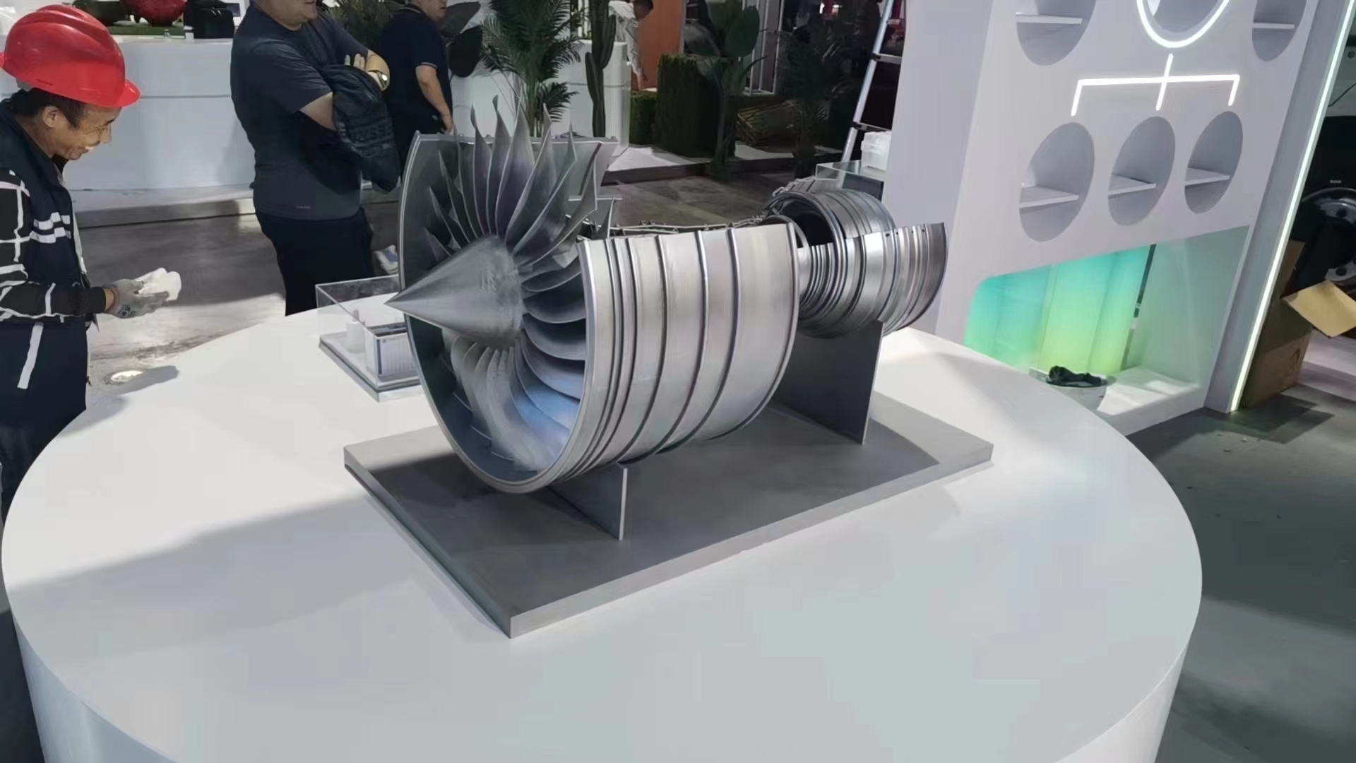 Equipment mockup of kilowatt level pressurized water reactor nuclear power plant