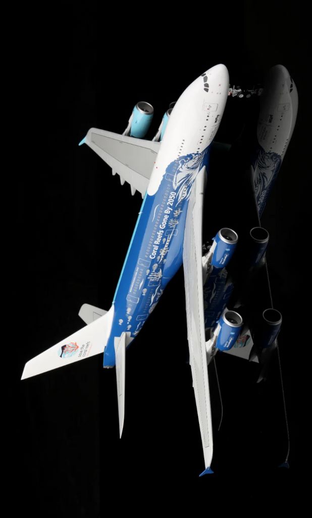Small aircraft model