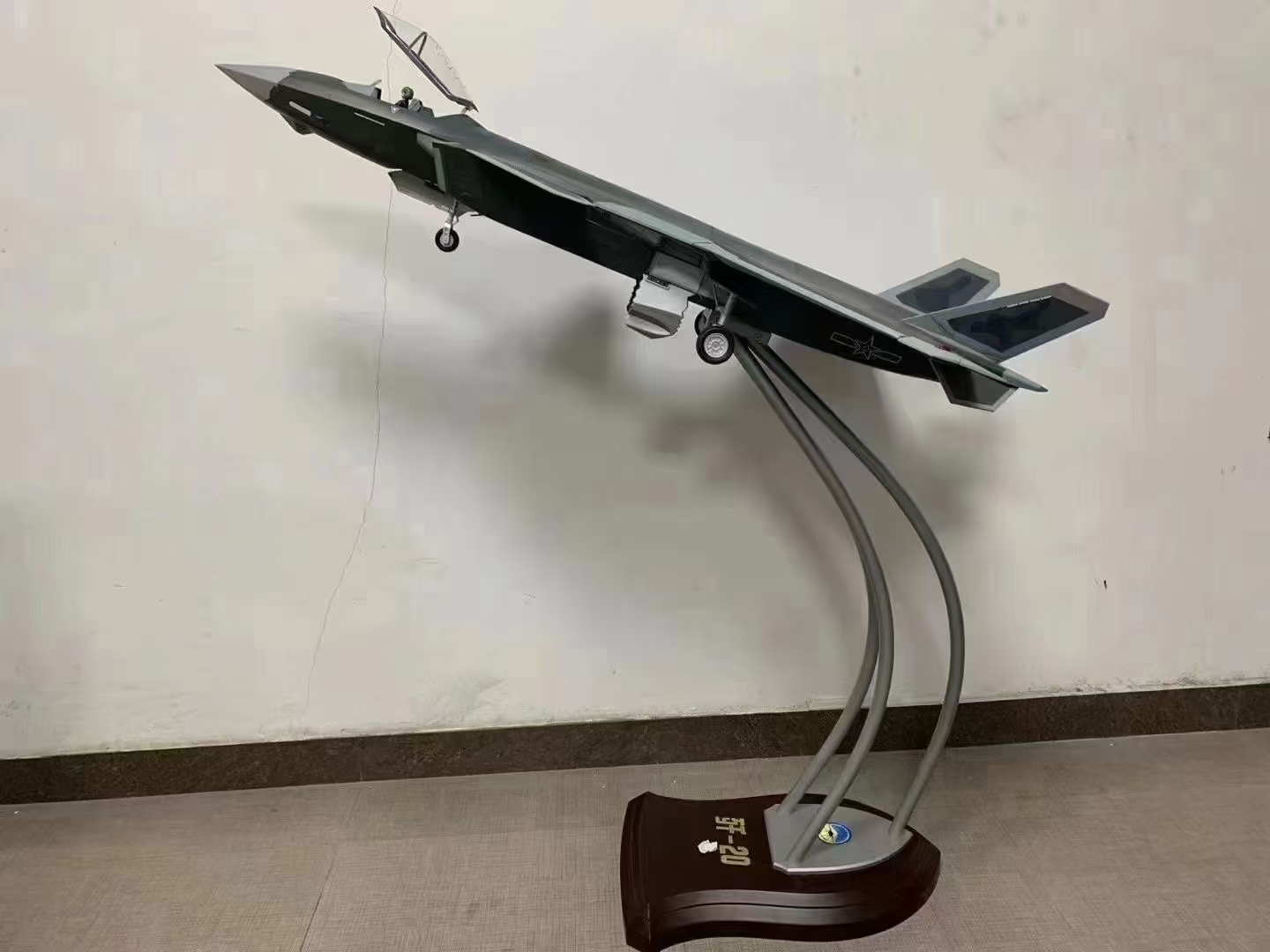 Large airplane mockup manufacturer