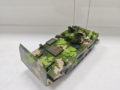 1：30坦克模型