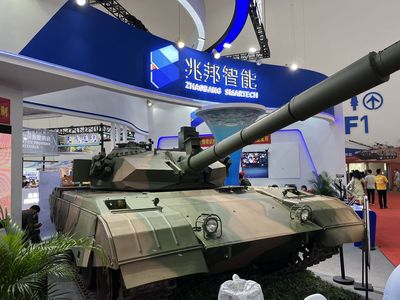 坦克车模型定制工厂,会展模型制作源头厂家